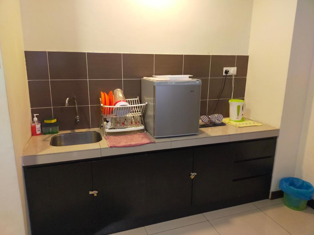 B Lagoon Muslim Apartment Malacca エクステリア 写真