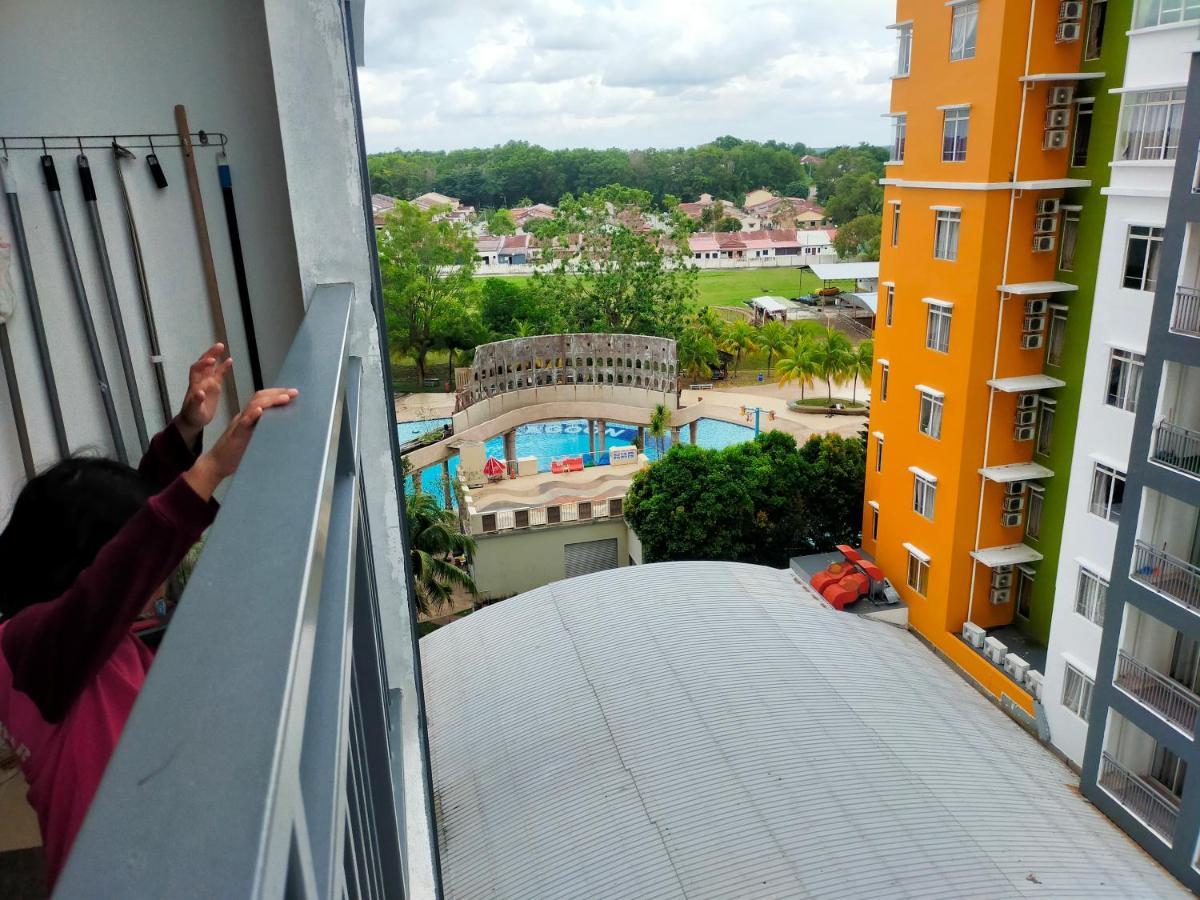 B Lagoon Muslim Apartment Malacca エクステリア 写真